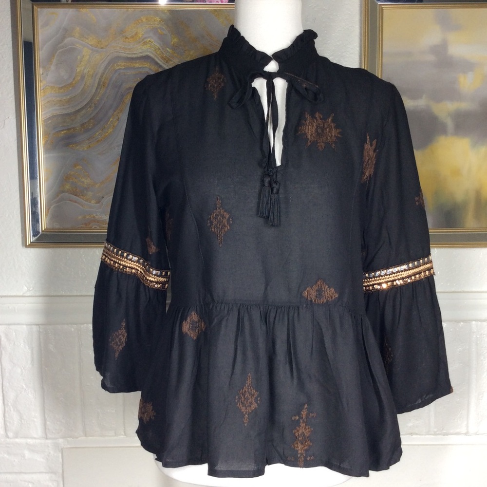 Kaos Black and Brown Embroidered Top